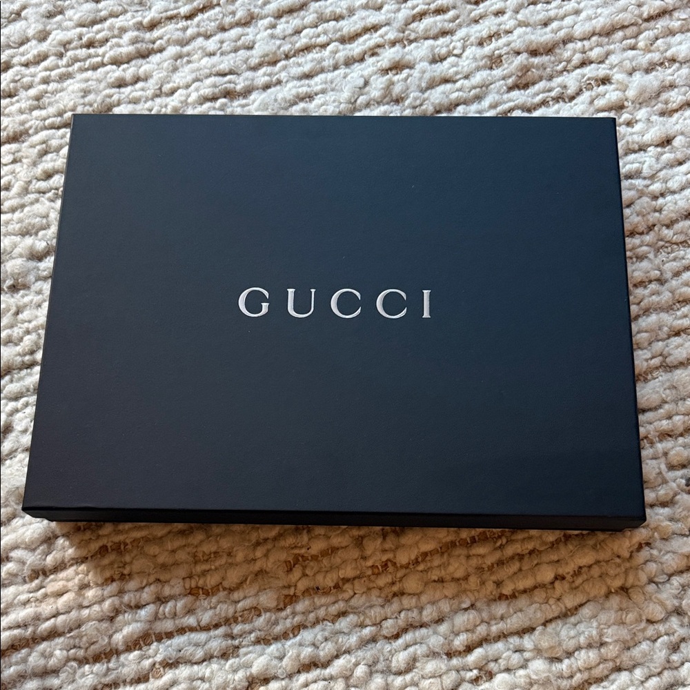 ❤️ NEW Gucci Black Box with Silver Logo